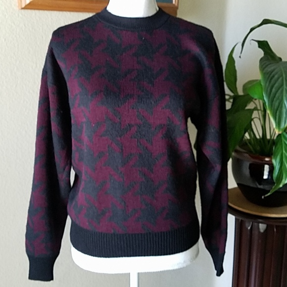 St. John Sweaters - BEAUTIFUL ST JOHN PULLOVER SWEATER